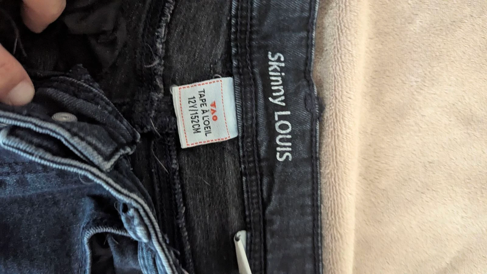 Lote de tres jeans con detalle de cinta – photo 4